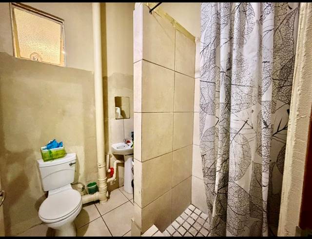 8,000M² APARTMENT BLOCK FOR SALE IN NEW DOORNFONTEIN